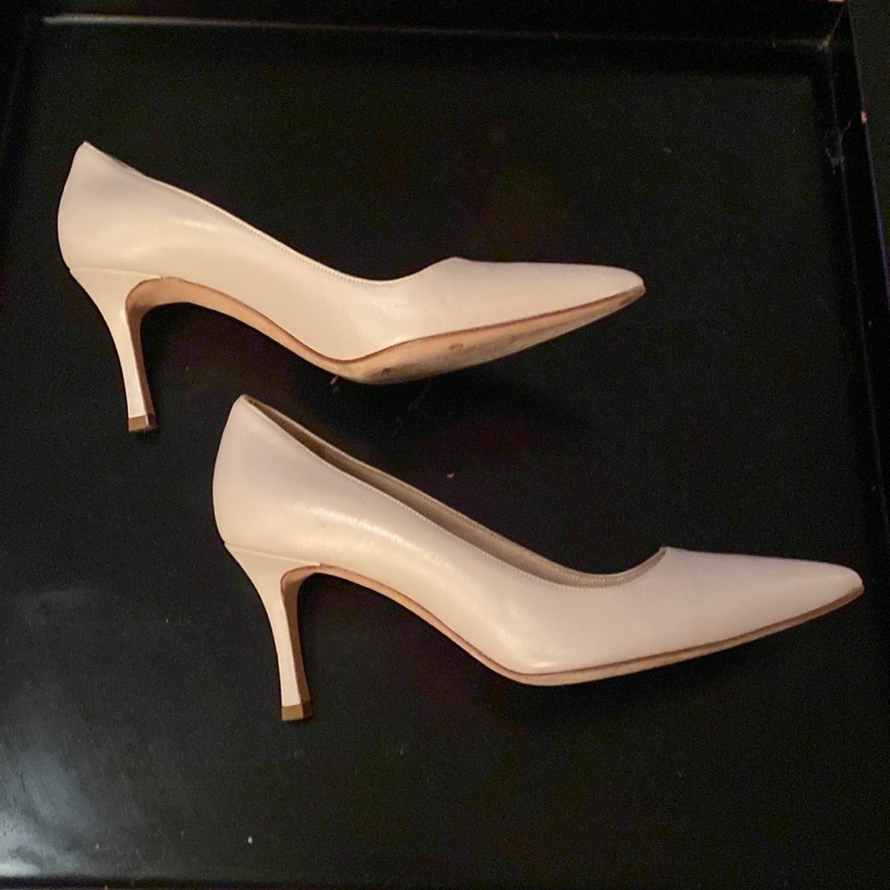 Manolo Blahnik Taupe 3" Pumps - Picture 2 of 9